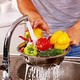 О рекомендациях, как правильно выбирать и мыть овощи и фрукты