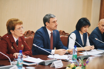 Руководитель Управления Роспотребнадзора по Амурской области Курганова О.П. приняла участие в работе круглого стола  «Откровенный разговор с бизнесом» 